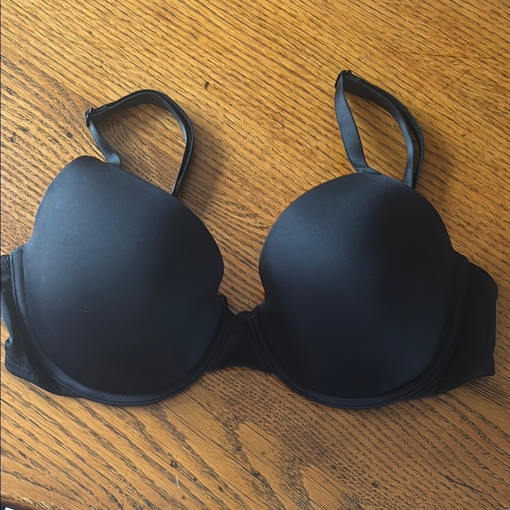 NWOTPINK Victoria's Secret Black T-Shirt Bra with Seamless Contoured Cups